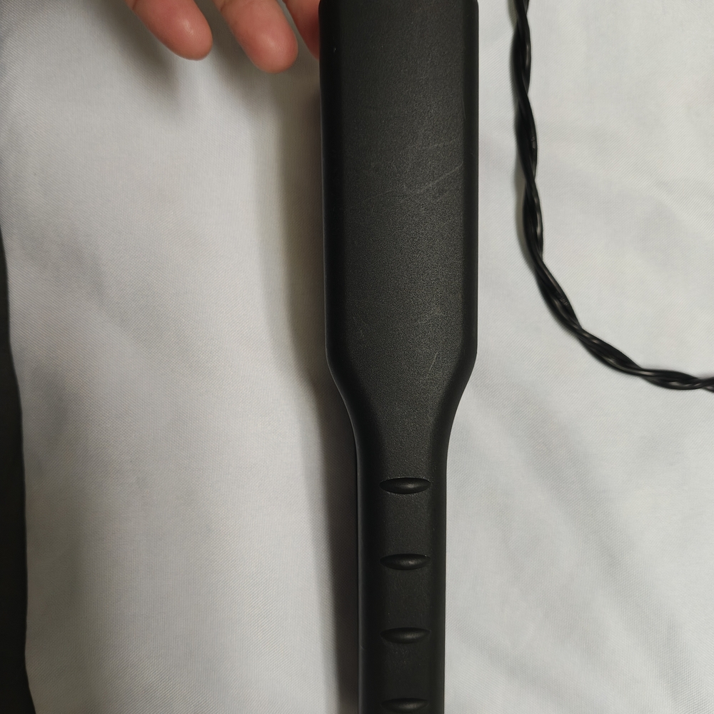 Black Hair Straightener - Picture 4 of 6